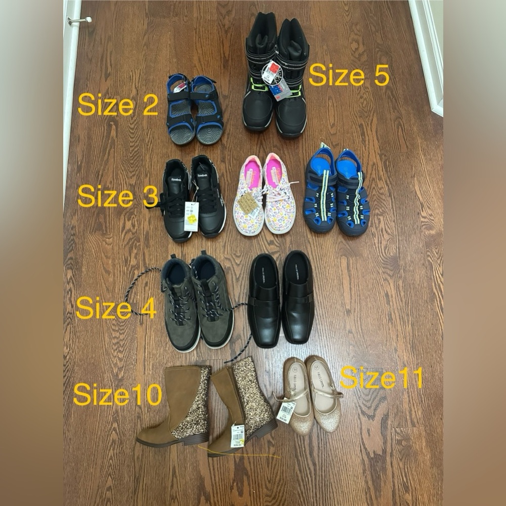 (MAKE OFFERS) - Kids Shoes